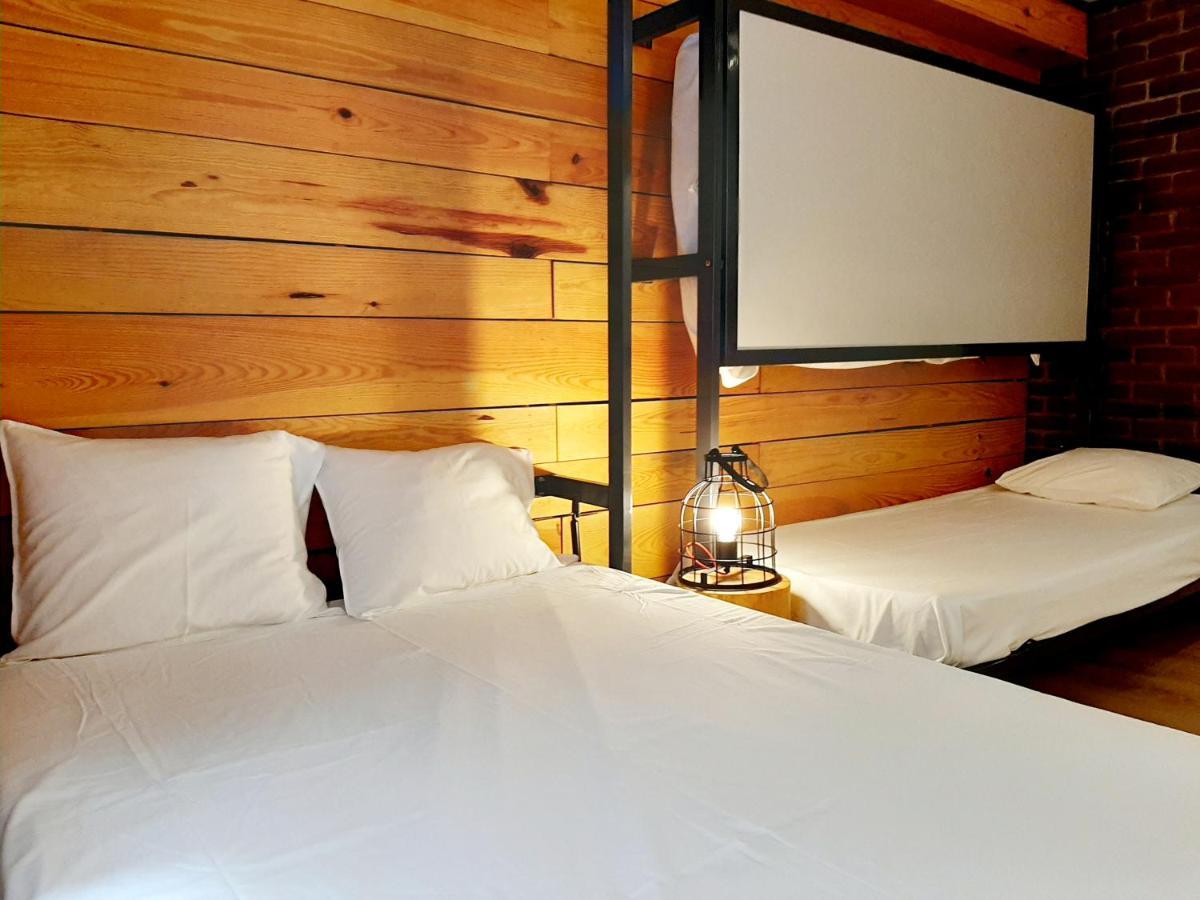 Hostal Erasmus By Gaiarooms Salamanca Eksteriør billede