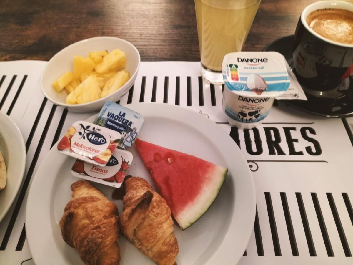 Hostal Erasmus By Gaiarooms Salamanca Eksteriør billede