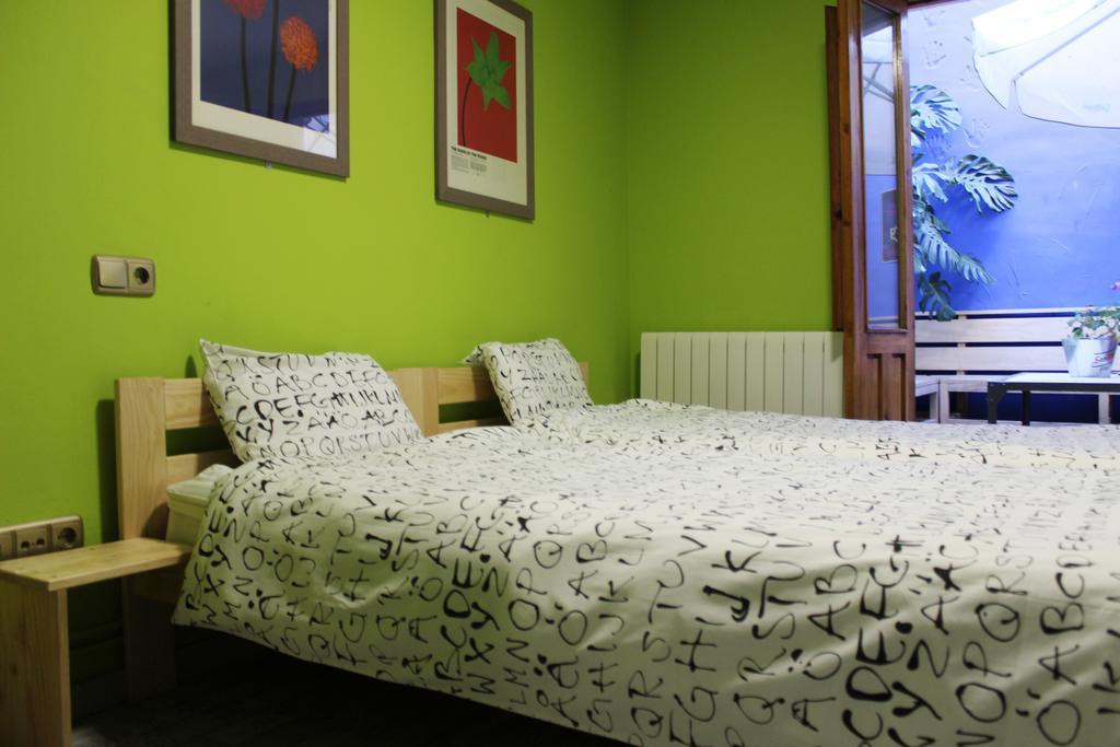 Hostal Erasmus By Gaiarooms Salamanca Værelse billede
