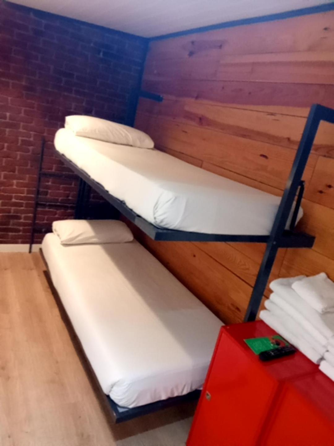 Hostal Erasmus By Gaiarooms Salamanca Eksteriør billede